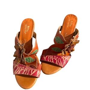 Spring step earth heeled sandals with floral leather